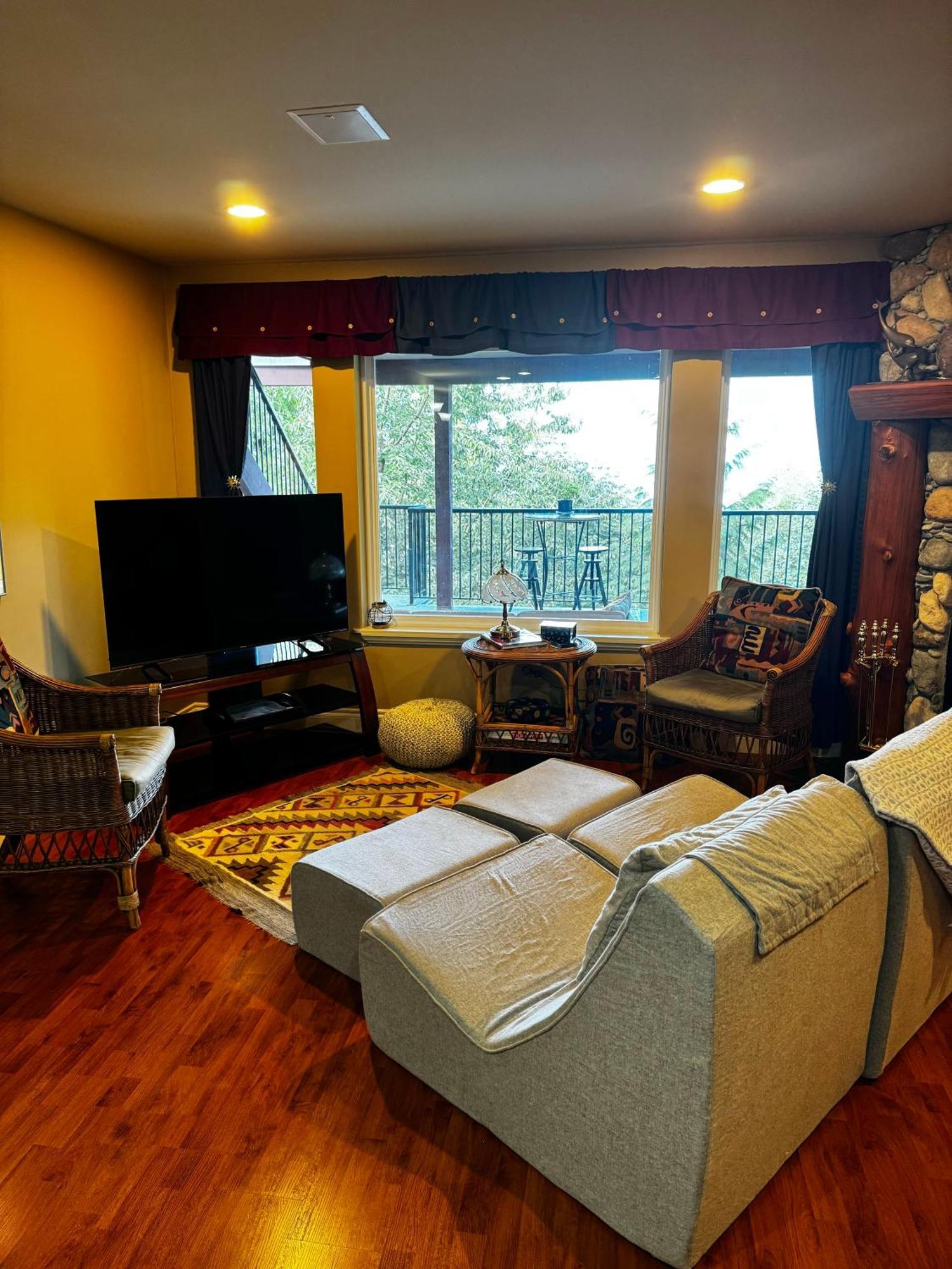 Shoreside Private Room Sechelt Extérieur photo